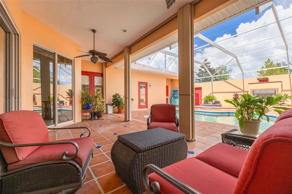 En Venta: $875,000 (4 camas, 2 baños, 2265 Pies cuadrados)