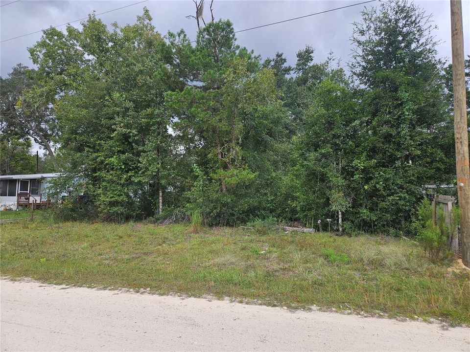 На продажу: $12,000 (0.30 acres)