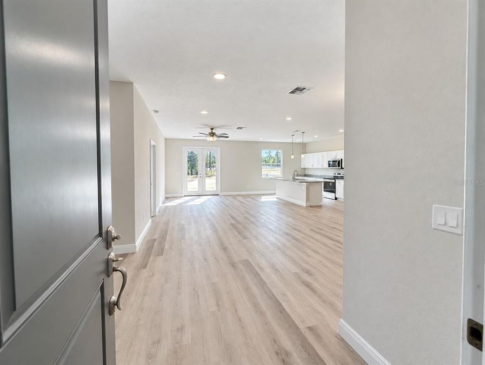 For Sale: $340,000 (4 beds, 2 baths, 2187 Square Feet)