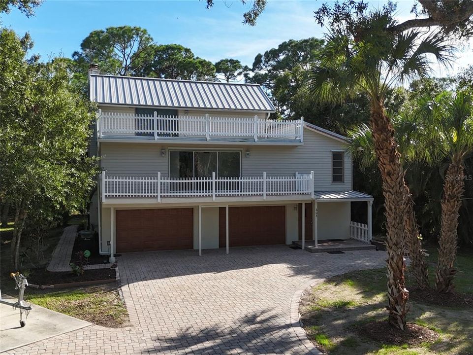 En Venta: $625,000 (3 camas, 2 baños, 2114 Pies cuadrados)