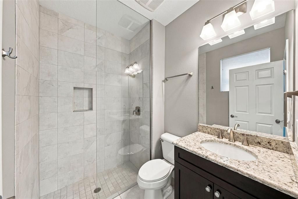 En Venta: $689,000 (3 camas, 3 baños, 1814 Pies cuadrados)