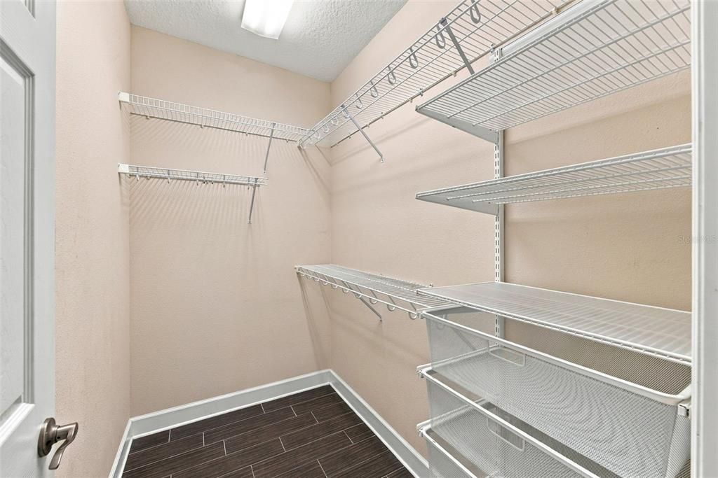 En Venta: $689,000 (3 camas, 3 baños, 1814 Pies cuadrados)