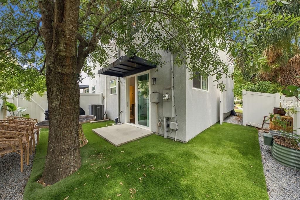 En Venta: $689,000 (3 camas, 3 baños, 1814 Pies cuadrados)