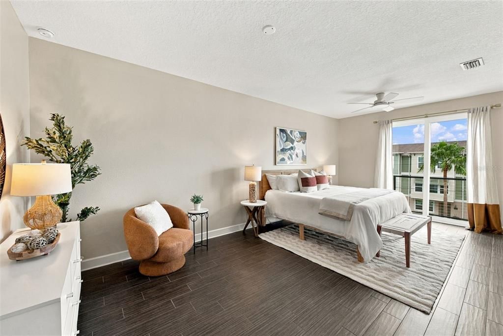 En Venta: $689,000 (3 camas, 3 baños, 1814 Pies cuadrados)