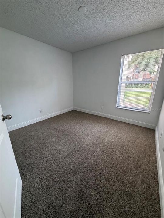 For Rent: $1,800 (3 beds, 2 baths, 1099 Square Feet)
