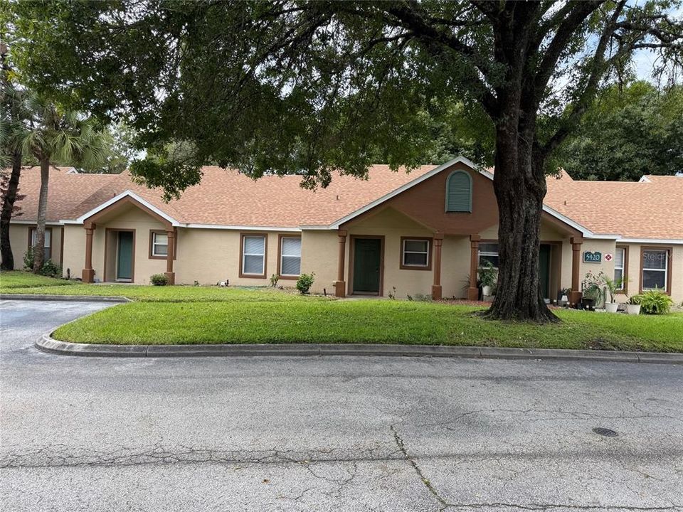 For Rent: $1,800 (3 beds, 2 baths, 1099 Square Feet)