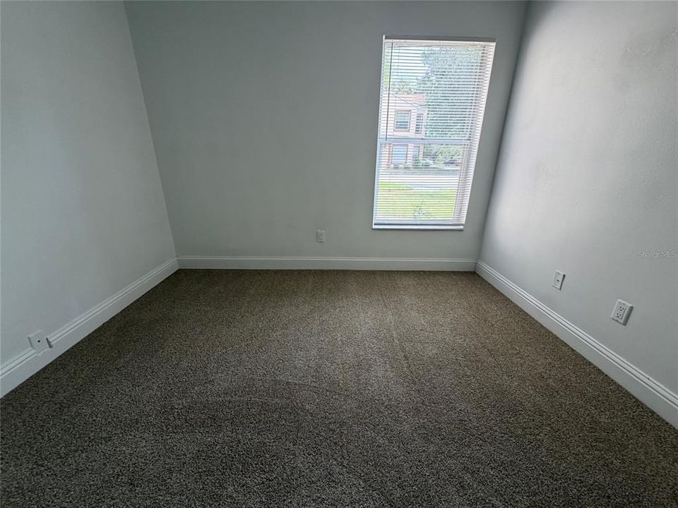 For Rent: $1,800 (3 beds, 2 baths, 1099 Square Feet)