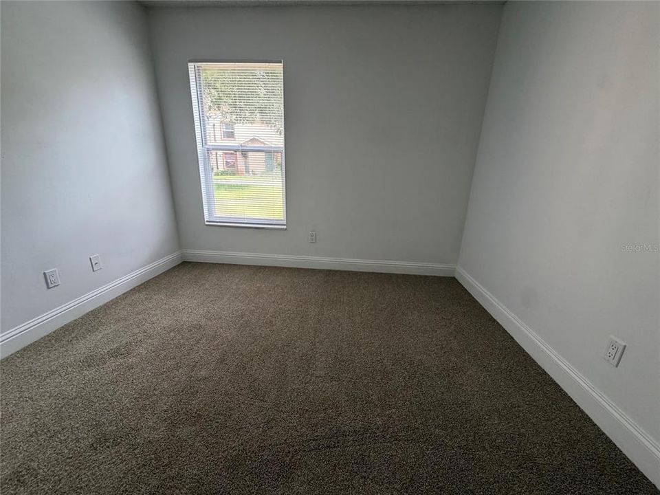 For Rent: $1,800 (3 beds, 2 baths, 1099 Square Feet)