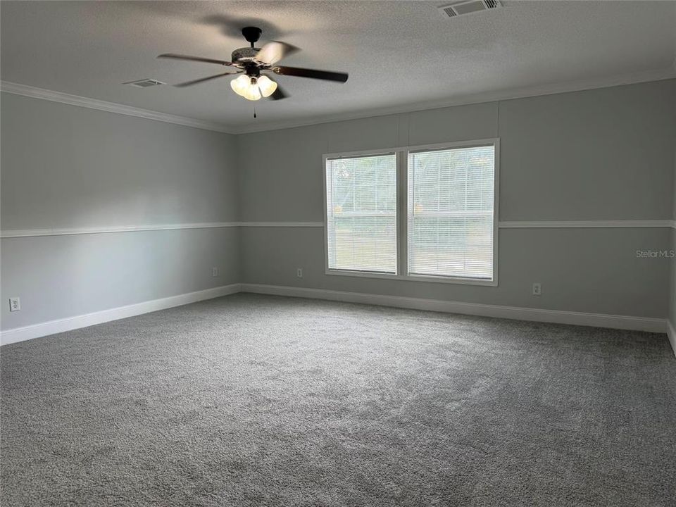 For Sale: $269,900 (4 beds, 2 baths, 2280 Square Feet)