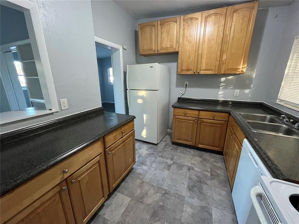 For Rent: $1,775 (3 beds, 1 baths, 1474 Square Feet)
