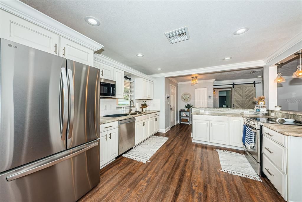 For Sale: $580,000 (3 beds, 2 baths, 1775 Square Feet)