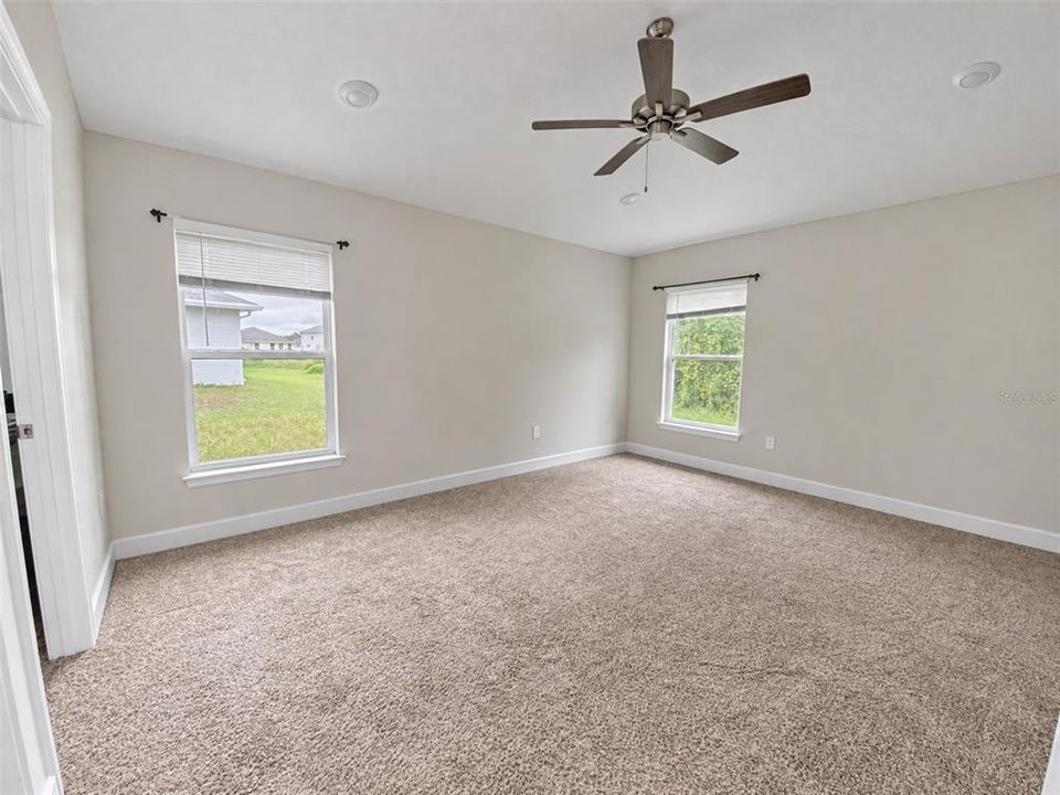 For Sale: $250,000 (4 beds, 2 baths, 1840 Square Feet)