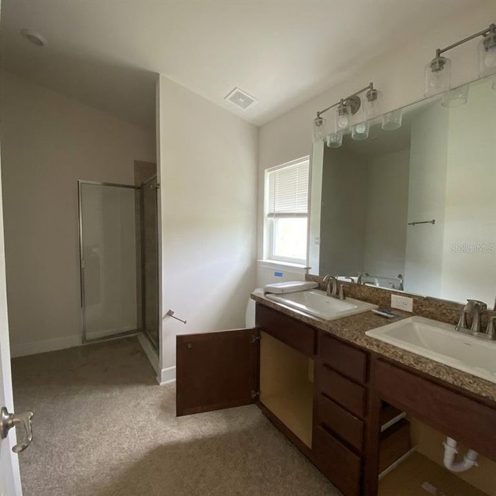 For Sale: $250,000 (4 beds, 2 baths, 1840 Square Feet)