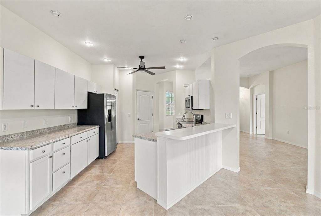En Venta: $369,900 (3 camas, 2 baños, 1871 Pies cuadrados)