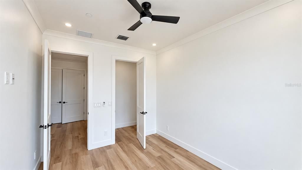 For Rent: $1,995 (3 beds, 2 baths, 1461 Square Feet)