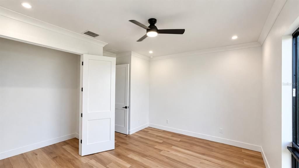 For Rent: $1,995 (3 beds, 2 baths, 1461 Square Feet)