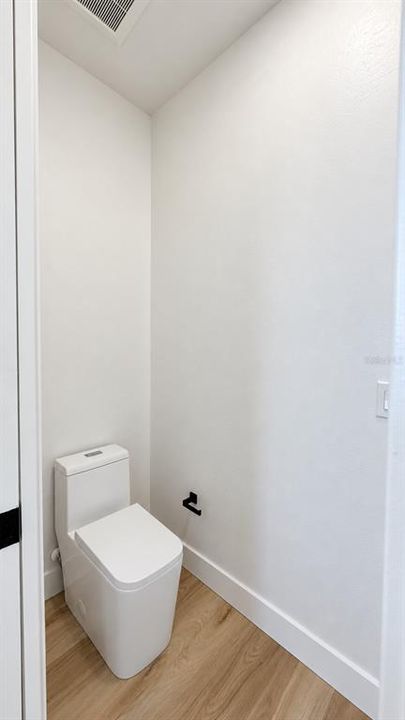 For Rent: $1,995 (3 beds, 2 baths, 1461 Square Feet)