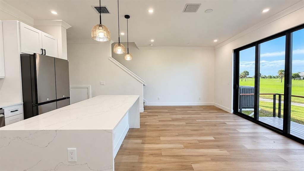 For Rent: $1,995 (3 beds, 2 baths, 1461 Square Feet)