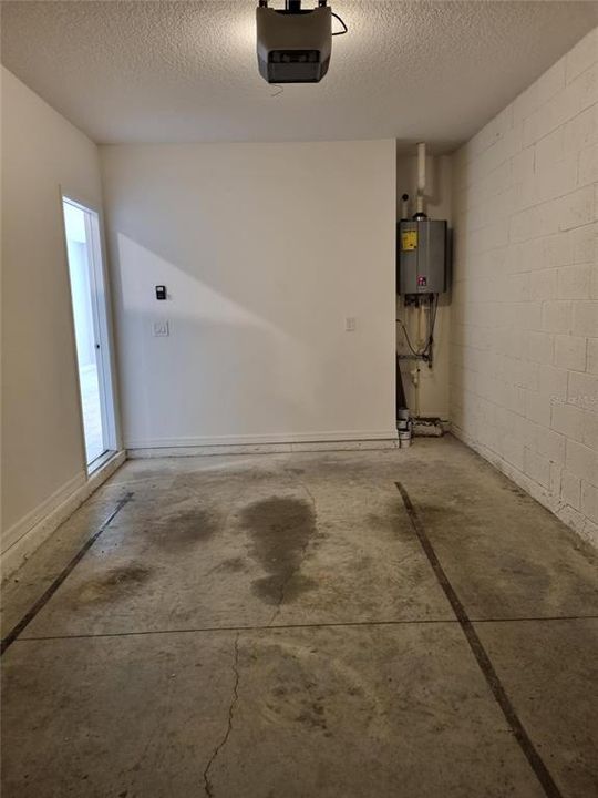 For Sale: $320,000 (3 beds, 2 baths, 1490 Square Feet)