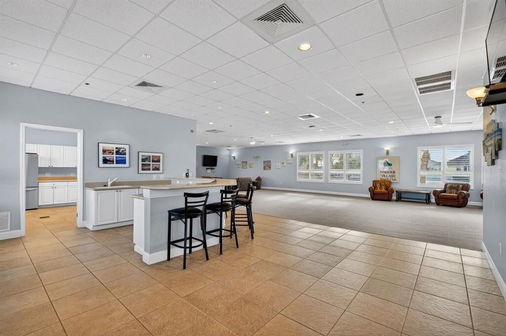For Sale: $388,000 (2 beds, 2 baths, 1438 Square Feet)