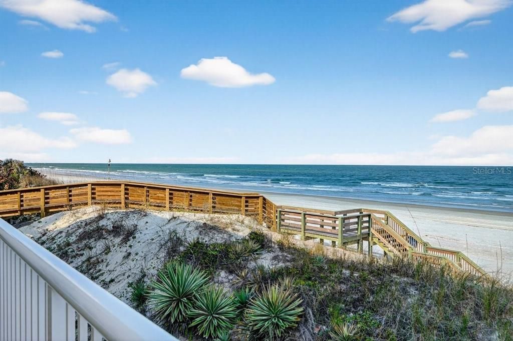 For Sale: $388,000 (2 beds, 2 baths, 1438 Square Feet)