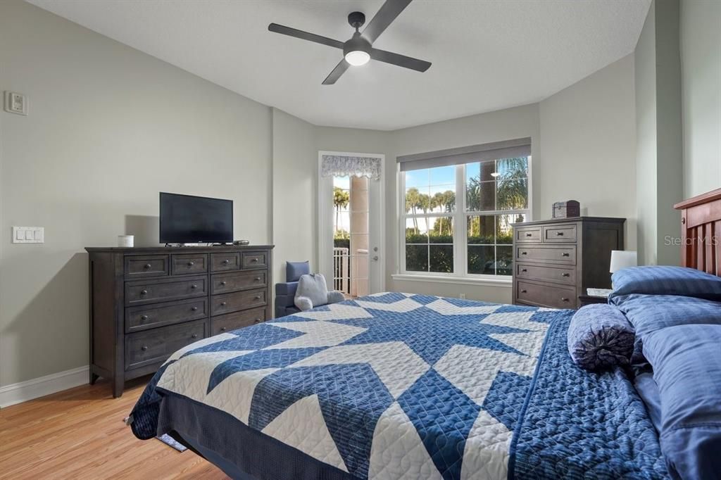 For Sale: $388,000 (2 beds, 2 baths, 1438 Square Feet)