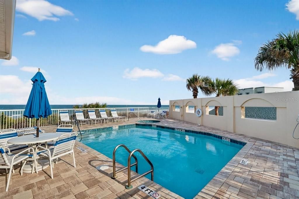 For Sale: $388,000 (2 beds, 2 baths, 1438 Square Feet)