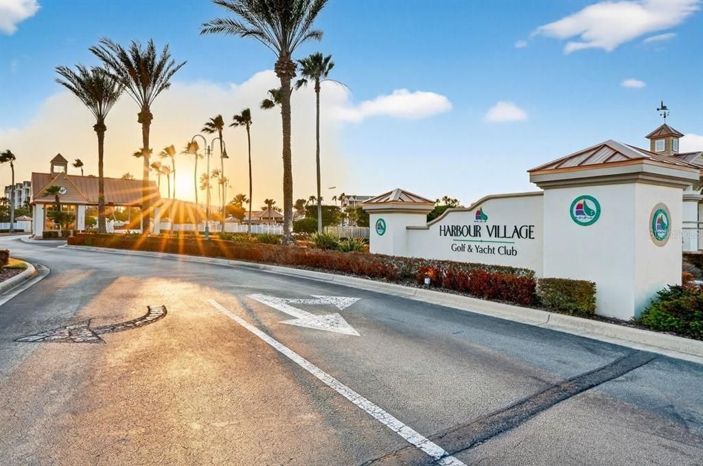 For Sale: $388,000 (2 beds, 2 baths, 1438 Square Feet)