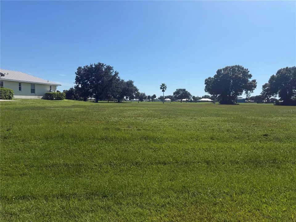 На продажу: $32,900 (0.53 acres)