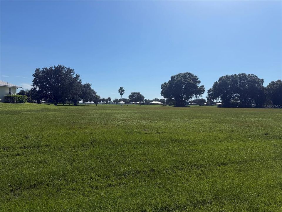 На продажу: $32,900 (0.53 acres)