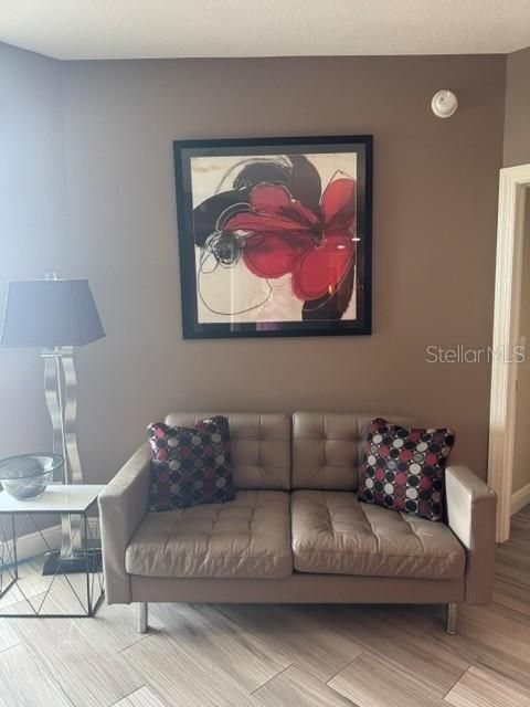 В аренду: $5,500 (2 спален, 2 ванн, 1310 Квадратных фут)