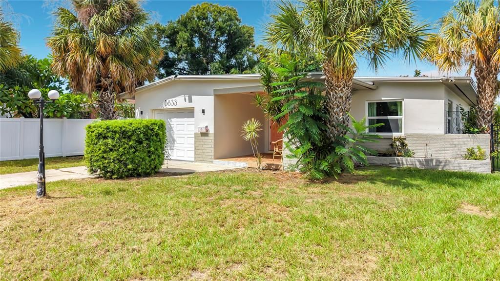 For Sale: $469,000 (3 beds, 2 baths, 1274 Square Feet)