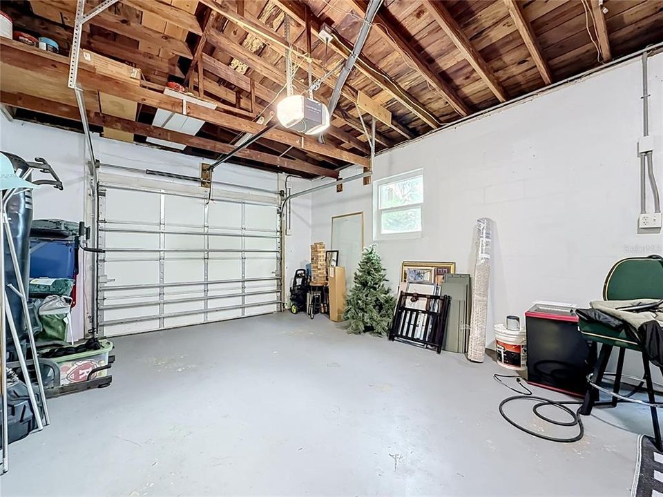 For Sale: $469,000 (3 beds, 2 baths, 1274 Square Feet)