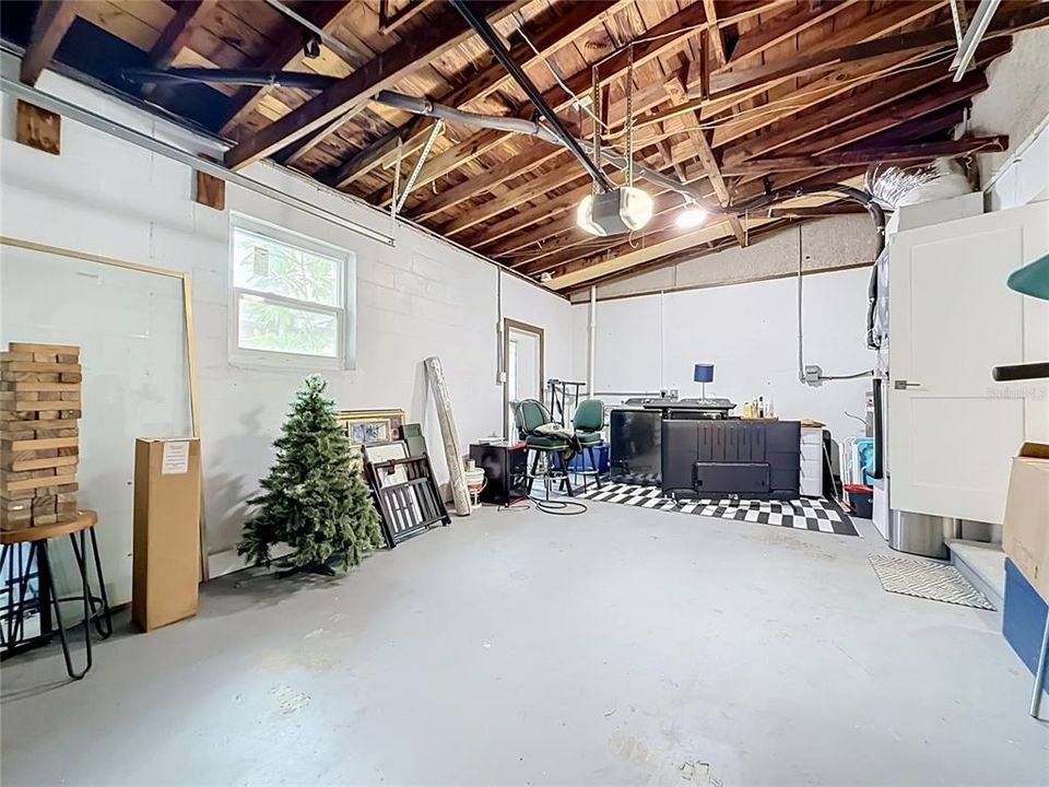 For Sale: $469,000 (3 beds, 2 baths, 1274 Square Feet)