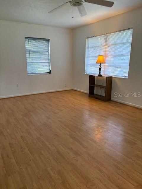 For Sale: $195,000 (2 beds, 1 baths, 786 Square Feet)