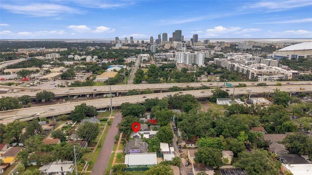 На продажу: $825,000 (3 спален, 2 ванн, 2040 Квадратных фут)