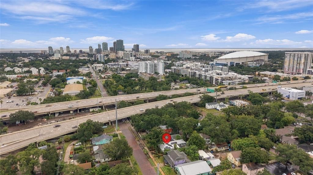 На продажу: $825,000 (3 спален, 2 ванн, 2040 Квадратных фут)