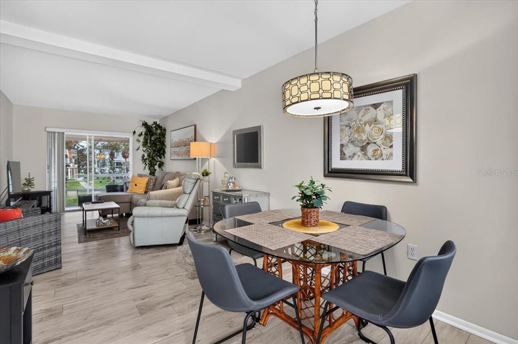 En Venta: $99,000 (2 camas, 1 baños, 733 Pies cuadrados)