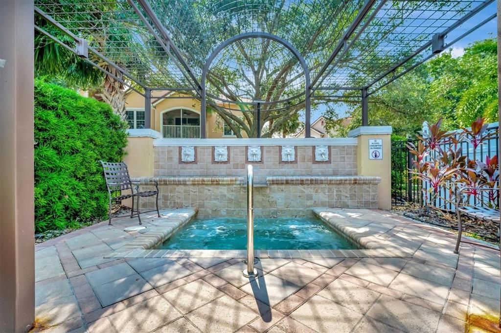 For Rent: $2,300 (3 beds, 2 baths, 1280 Square Feet)