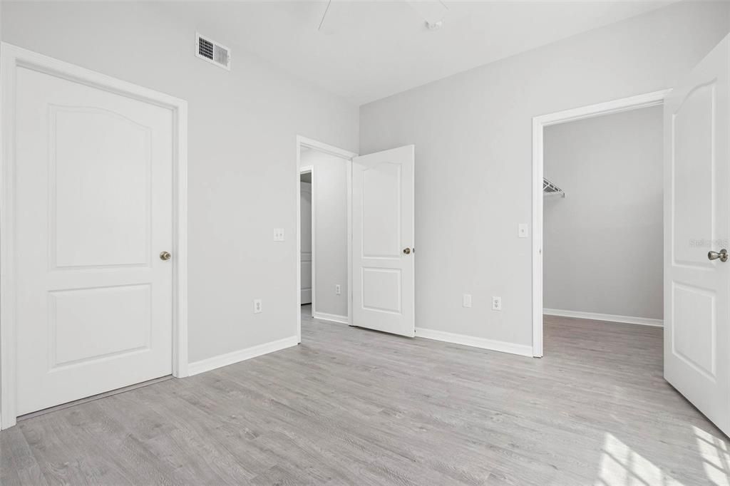 For Rent: $2,300 (3 beds, 2 baths, 1280 Square Feet)