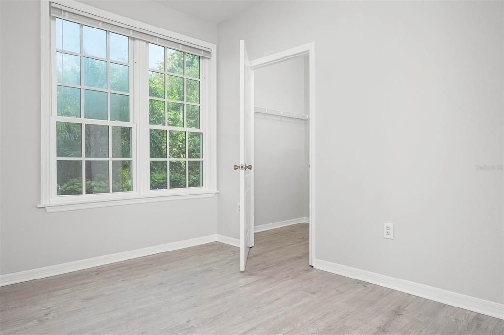 For Rent: $2,300 (3 beds, 2 baths, 1280 Square Feet)