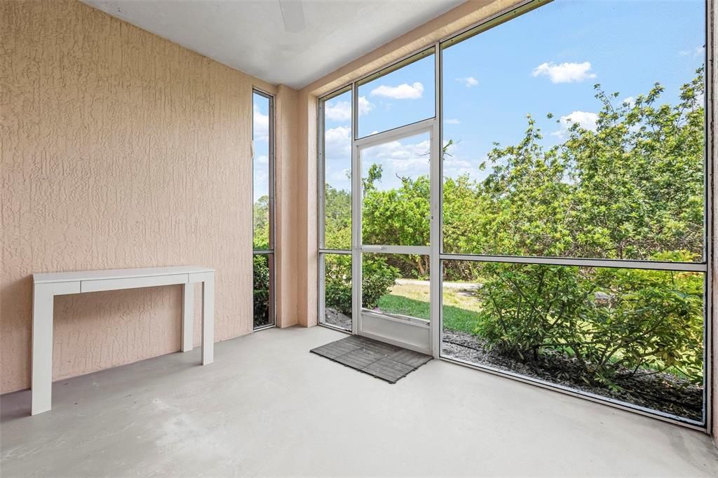 For Rent: $2,300 (3 beds, 2 baths, 1280 Square Feet)