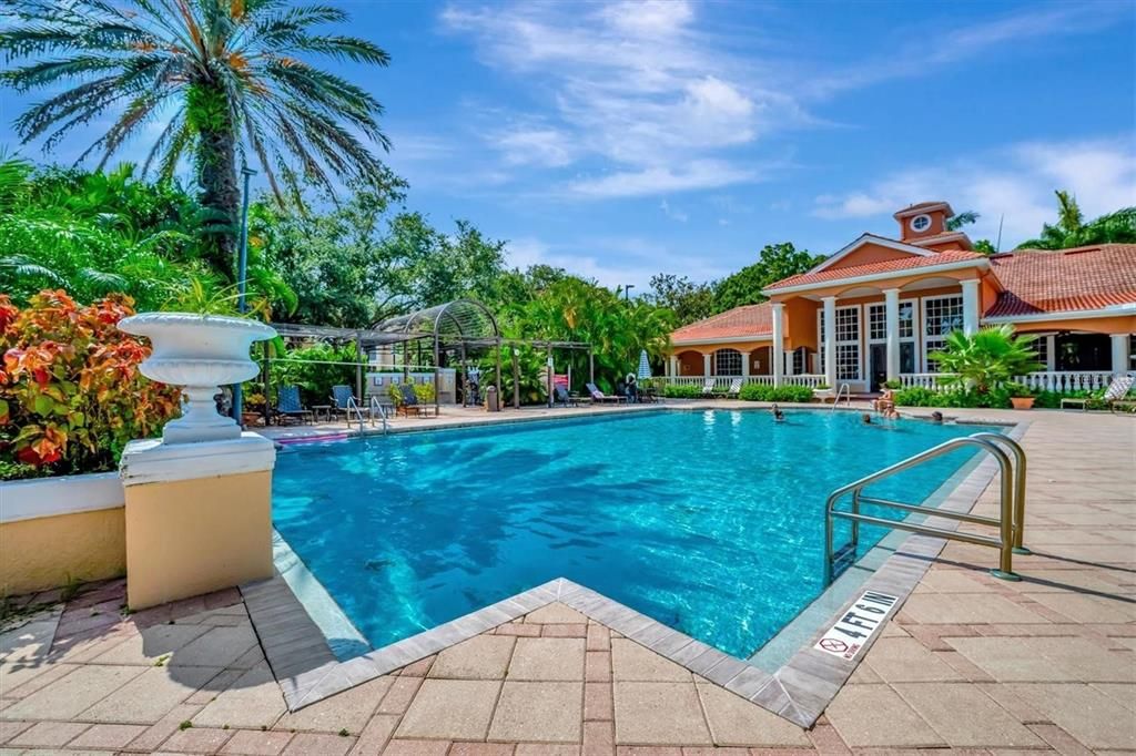 For Rent: $2,300 (3 beds, 2 baths, 1280 Square Feet)