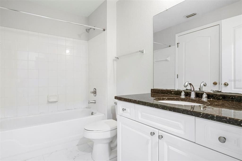 For Rent: $2,300 (3 beds, 2 baths, 1280 Square Feet)