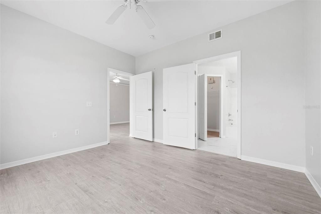 For Rent: $2,300 (3 beds, 2 baths, 1280 Square Feet)