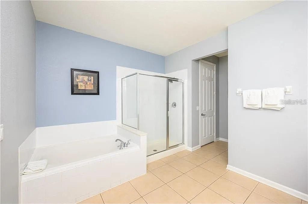 En Venta: $524,500 (2 camas, 2 baños, 1823 Pies cuadrados)