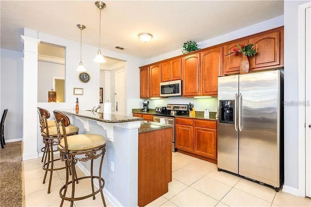 En Venta: $524,500 (2 camas, 2 baños, 1823 Pies cuadrados)