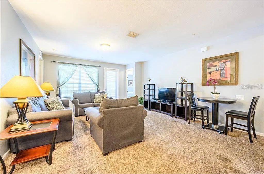 En Venta: $524,500 (2 camas, 2 baños, 1823 Pies cuadrados)