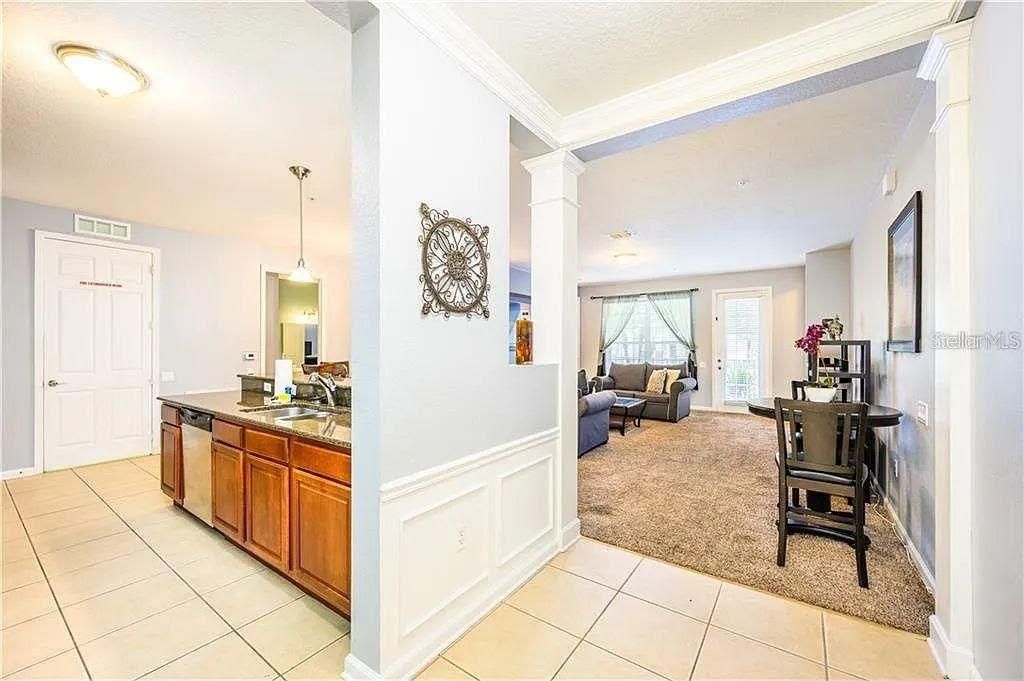 En Venta: $524,500 (2 camas, 2 baños, 1823 Pies cuadrados)