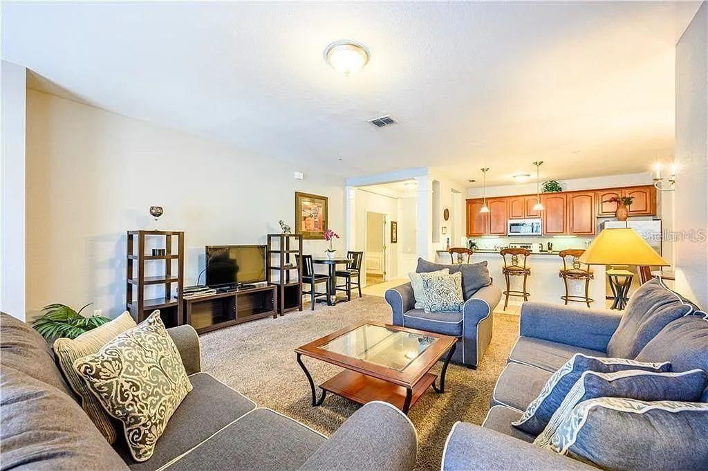 En Venta: $524,500 (2 camas, 2 baños, 1823 Pies cuadrados)